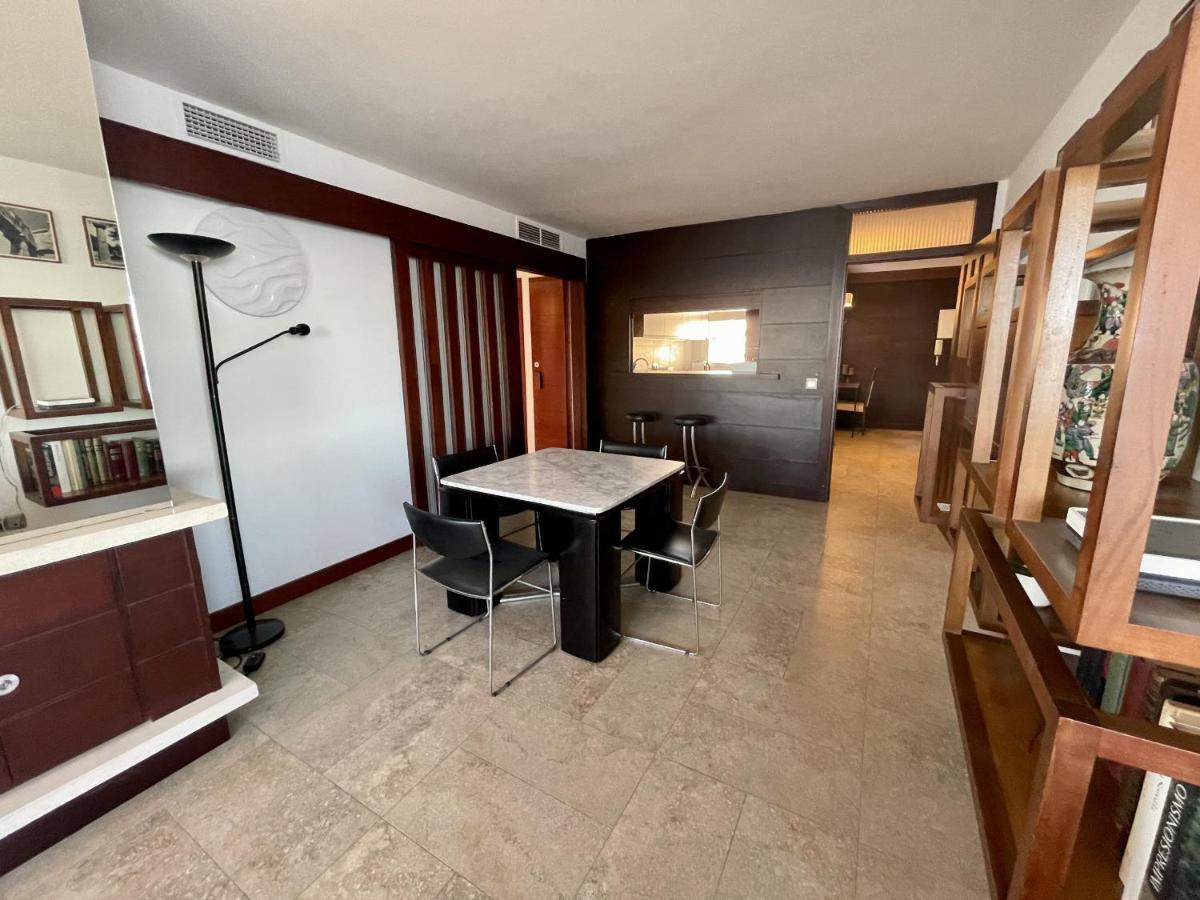 Exclusive Beachfront - Pool - Paddle - Tenis - Wifi - Aircon Apartment